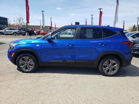 Used 2024 Kia Seltos LX AWD/4WD image 7
