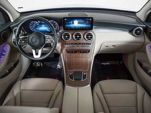 Certified 2022 Mercedes-Benz GLC 300 image 13
