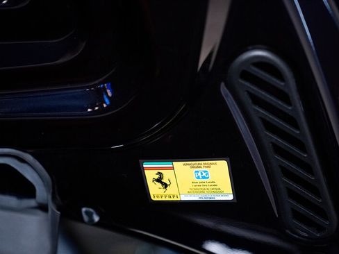 Used 2022 Ferrari F8 Tributo RWD image 40