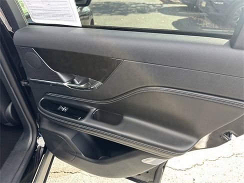 Certified 2023 Lincoln Corsair Reserve w/ Equipment Group 201A image 41