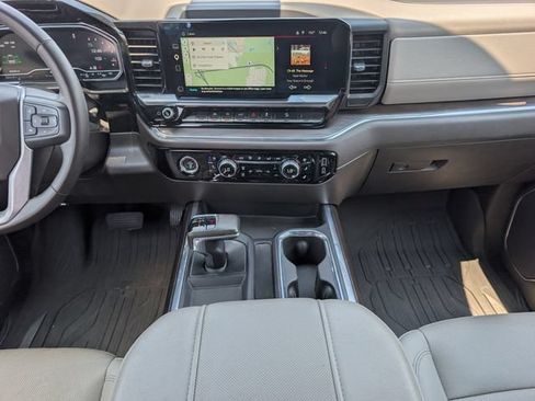 Used 2023 GMC Sierra 1500 SLT w/ SLT Premium Package AWD/4WD image 7