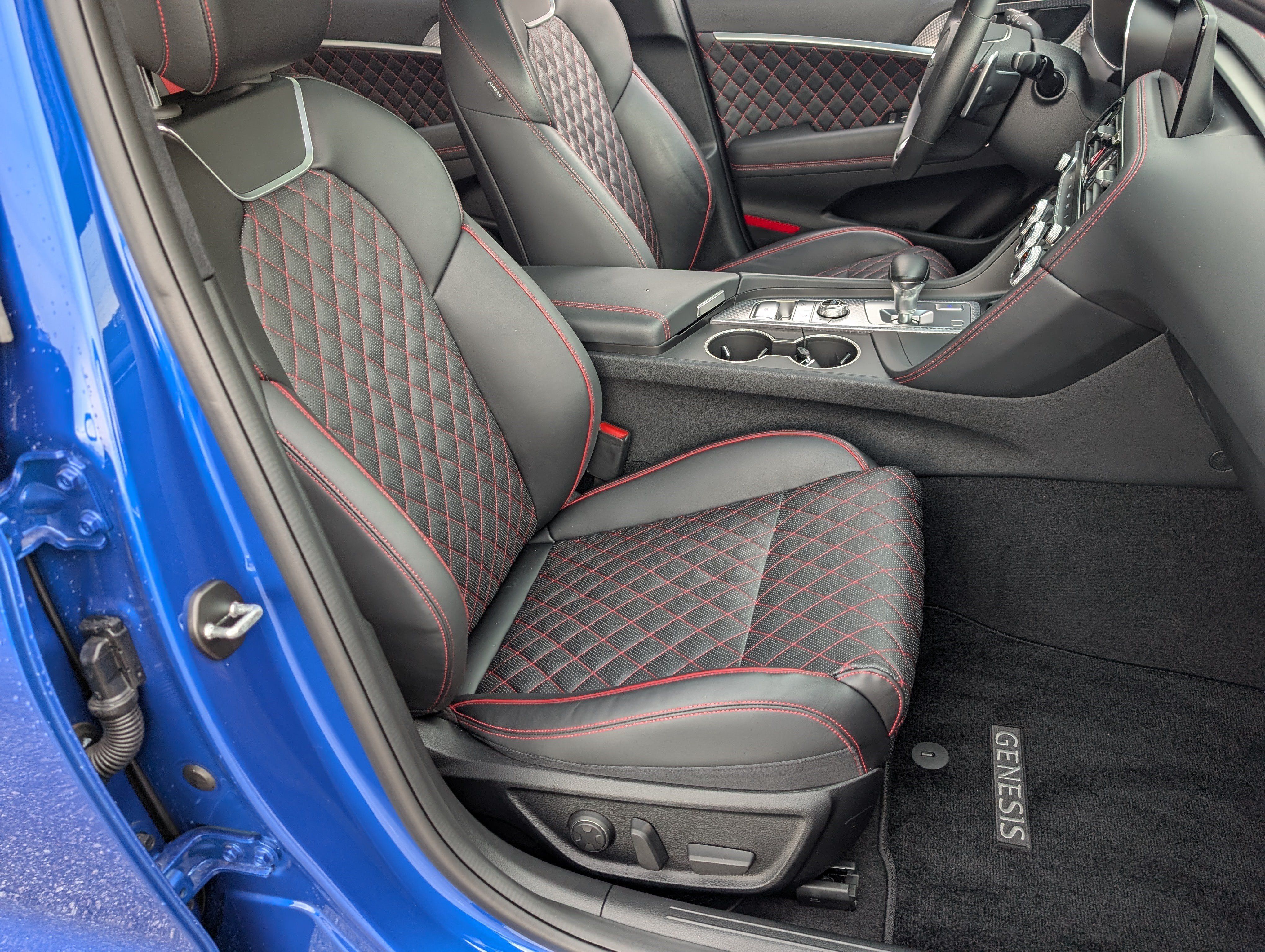 Used 2023 Genesis G70 3.3T w/ Sport Prestige Package RWD image 21