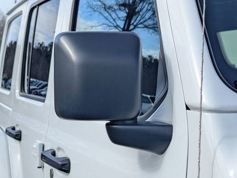 Used 2021 Jeep Wrangler Unlimited Sahara image 12