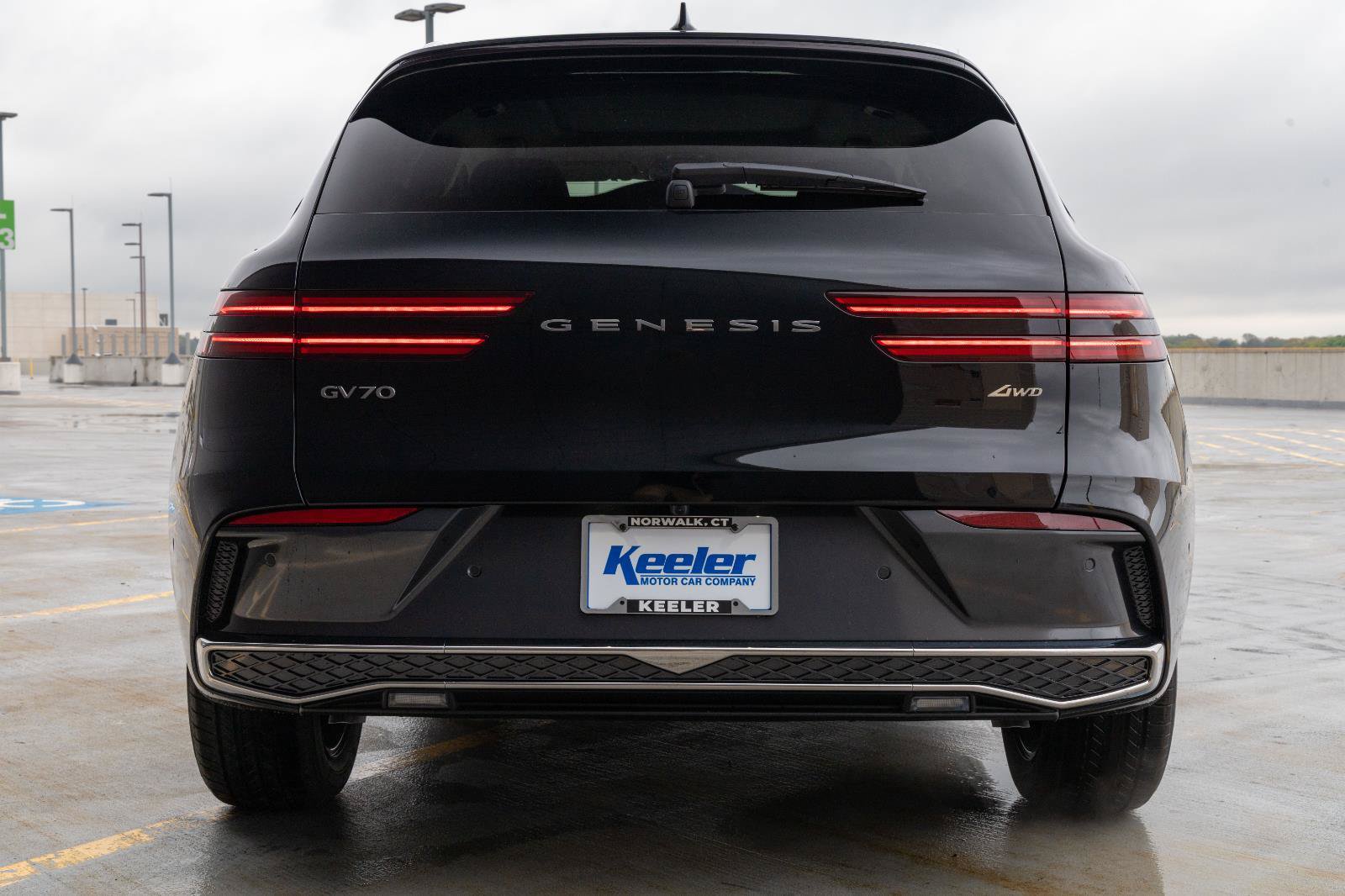 Used 2026 Genesis GV70 2.5T Advanced AWD/4WD image 4