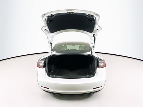 Used 2018 Tesla Model 3 Long Range image 28