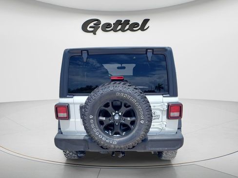Used 2022 Jeep Wrangler Unlimited Sport AWD/4WD image 6