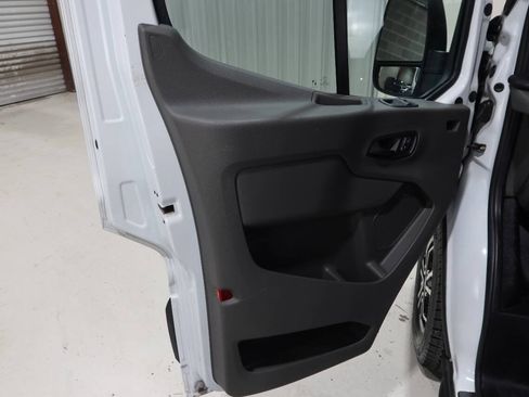 Used 2022 Ford Transit 350 XLT RWD image 28