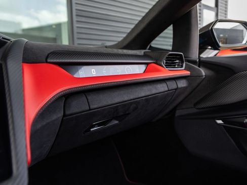 Used 2026 Lamborghini Revuelto AWD/4WD image 47