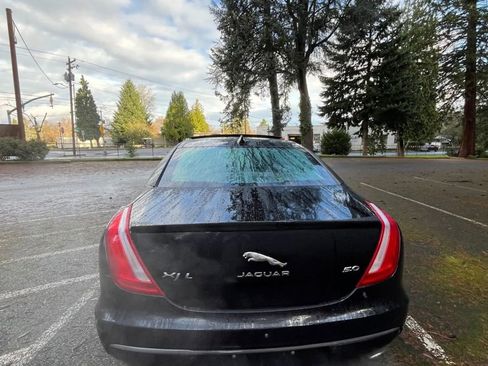 Used 2016 Jaguar XJ L Supercharged image 5