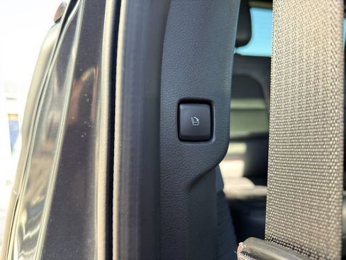 Used 2023 Lincoln Navigator Reserve image 13