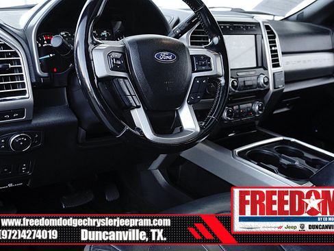 Used 2017 Ford F250 Platinum w/ Platinum Ultimate Package AWD/4WD image 20