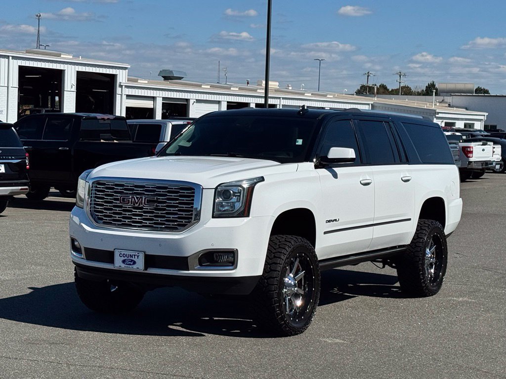 Used 2018 GMC Yukon XL Denali w/ Open Road Package AWD/4WD image 2