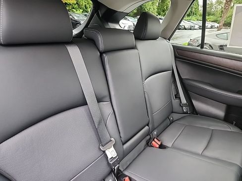 Used 2016 Subaru Outback 3.6R Limited AWD/4WD image 18