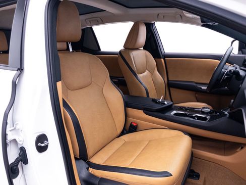 Used 2023 Lexus RZ 450e Premium w/ Technology Package AWD/4WD image 42