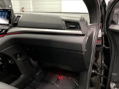 Used 2025 Honda Odyssey Sport-L image 19
