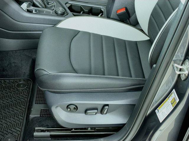 New 2027 Volkswagen Taos SEL AWD/4WD image 19