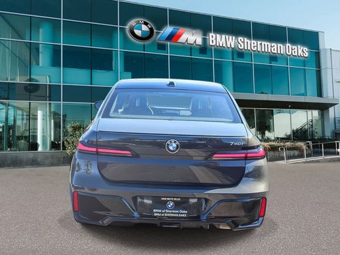 New 2026 BMW 740i w/ Premium Package image 5
