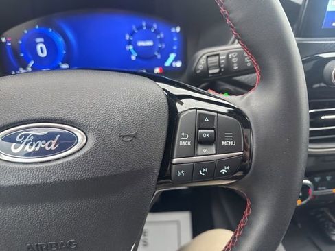 Used 2022 Ford Escape SEL w/ SEL Stealth AWD Package image 29