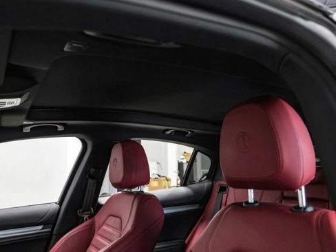 Used 2024 Alfa Romeo Stelvio Veloce AWD/4WD image 7