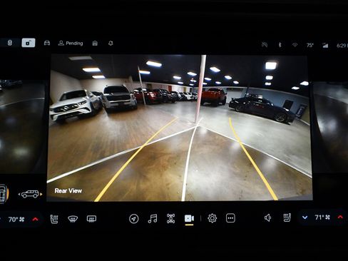 Used 2022 Rivian R1S Launch Edition image 40