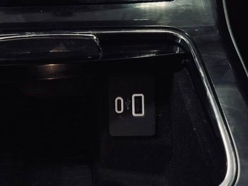 Used 2022 Lincoln Nautilus Reserve image 34