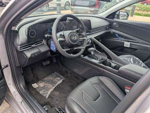 New 2026 Hyundai Elantra Limited image 13