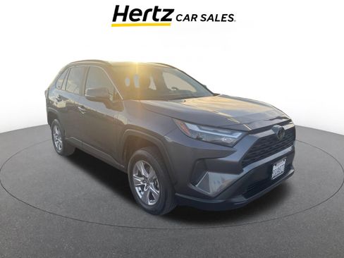 Used 2025 Toyota RAV4 XLE w/ Convenience Package image 1
