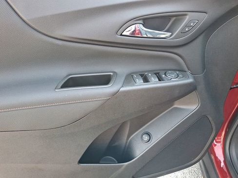 Used 2023 Chevrolet Equinox RS image 12