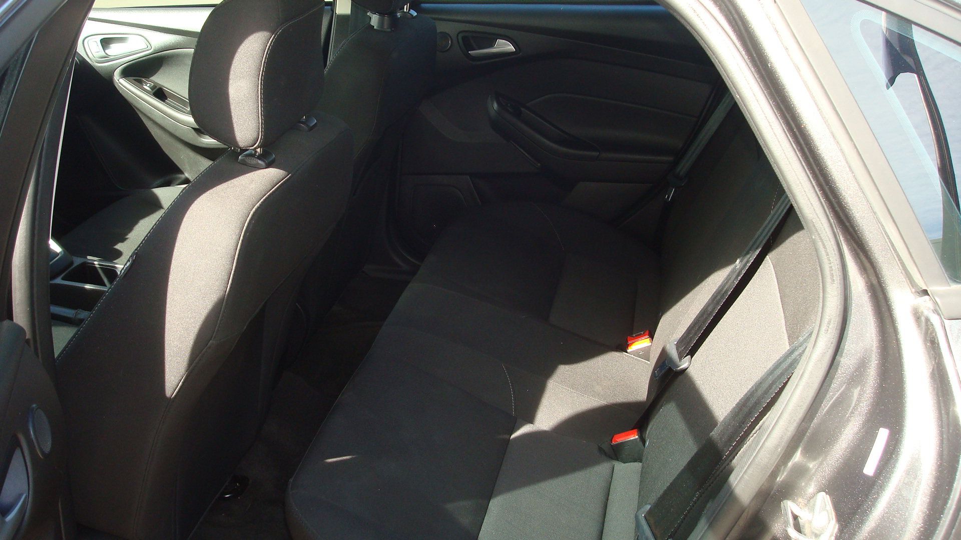 Used 2018 Ford Focus SEL FWD image 7