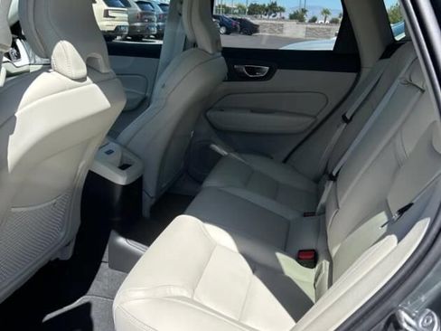 Used 2026 Volvo XC60 T8 Ultra AWD/4WD image 6
