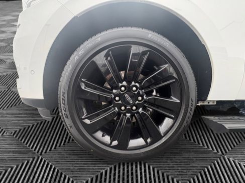 Certified 2023 Lincoln Navigator Reserve AWD/4WD image 14