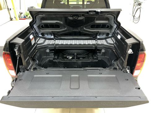 New 2026 Honda Ridgeline Black Edition image 11