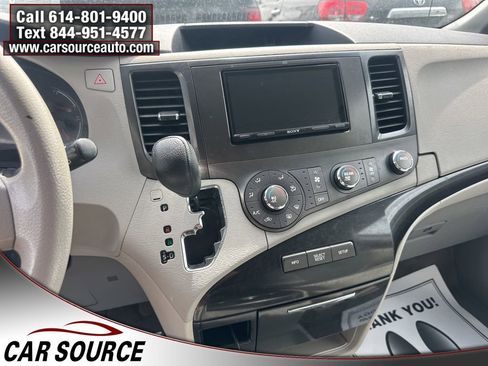 Used 2011 Toyota Sienna LE FWD image 8