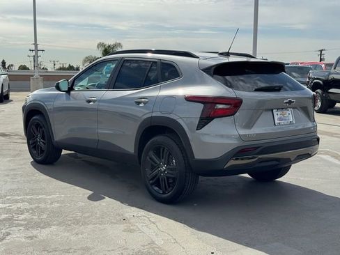 New 2026 Chevrolet Trax ACTIV image 3
