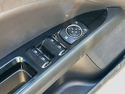 Used 2016 Ford Fusion Energi SE FWD image 19
