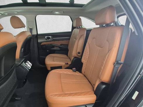 Used 2022 Kia Sorento SX Prestige w/ Rust Color Package AWD/4WD image 22