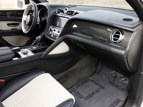 Used 2023 Bentley Bentayga Extended Wheelbase image 76