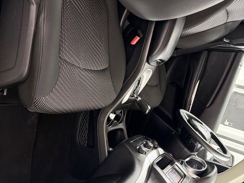 Used 2020 Dodge Journey SE FWD image 21