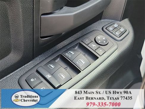 Used 2024 RAM 2500 Tradesman w/ Chrome Appearance Group image 22