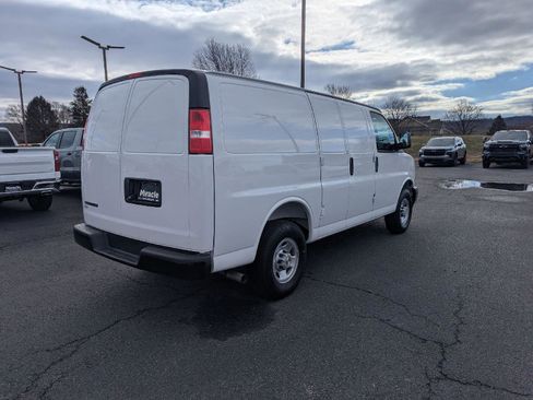 New 2025 Chevrolet Express 2500 w/ Driver Convenience Package image 10