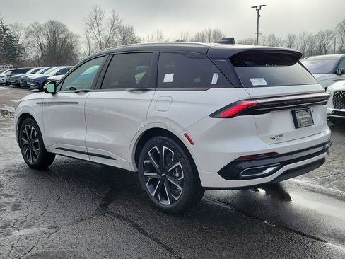 New 2026 Lincoln Nautilus Reserve image 6