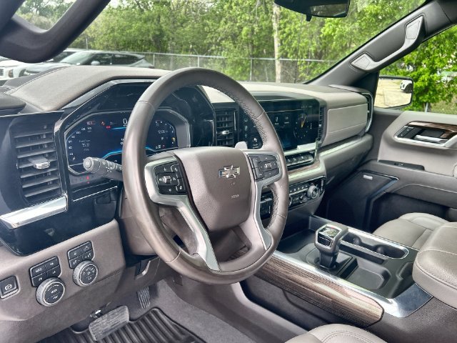 Certified 2024 Chevrolet Silverado 1500 RST AWD/4WD image 11