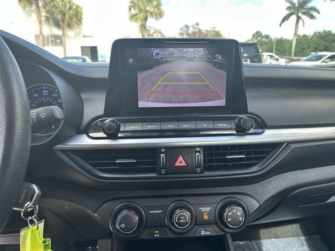 Used 2023 Kia Forte LXS image 24