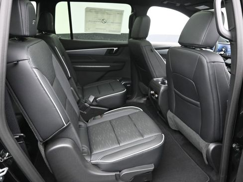 New 2026 Buick Enclave Sport Touring w/ Power Package image 9