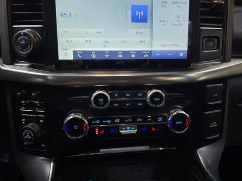 Used 2023 Ford F150 Lariat w/ Trailer Tow Package image 46