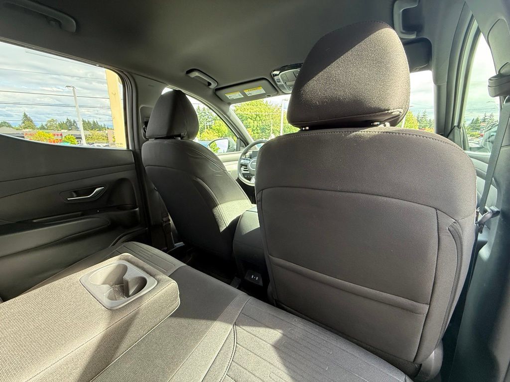 Certified 2025 Hyundai Santa Cruz SE FWD image 15
