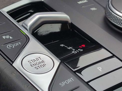 Used 2024 BMW 330i xDrive Sedan w/ Convenience Package image 41