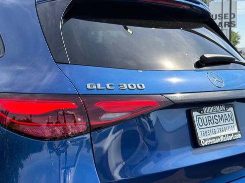 Used 2023 Mercedes-Benz GLC 300 4MATIC w/ Pinnacle Trim Package image 6