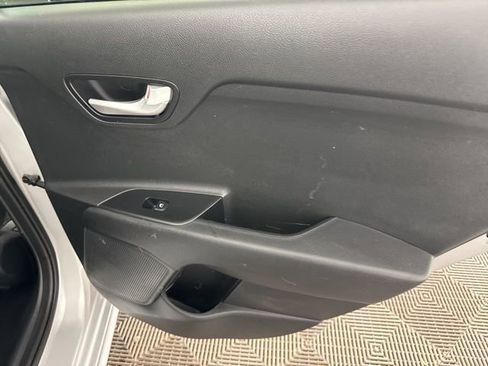 Certified 2022 Kia Rio S image 24