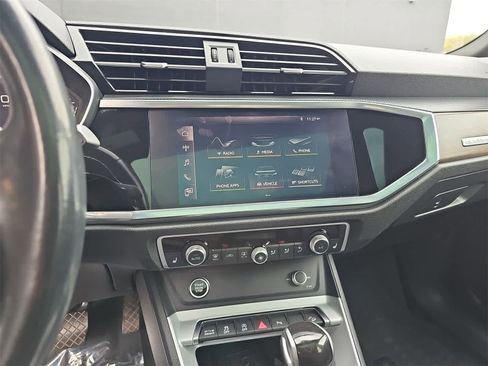 Used 2021 Audi Q3 2.0T Premium Plus w/ Premium Plus Package image 20